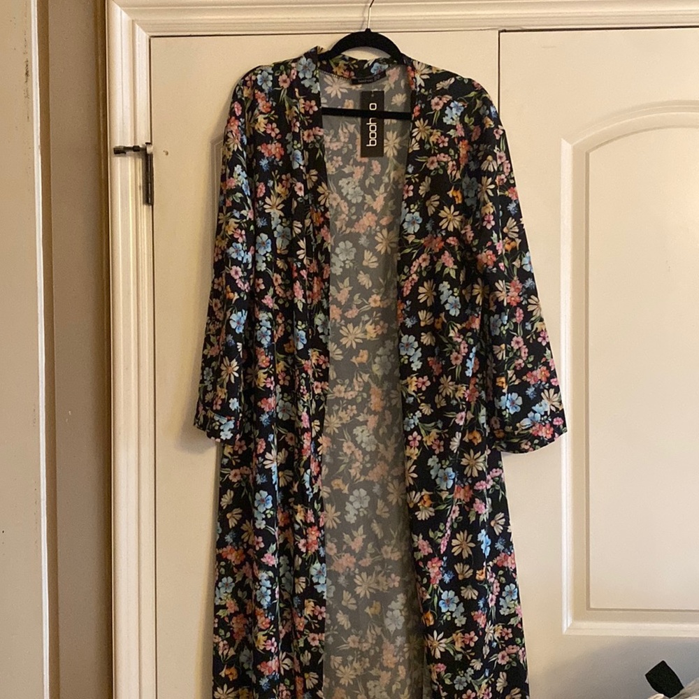 Long floral kimono. New with tags